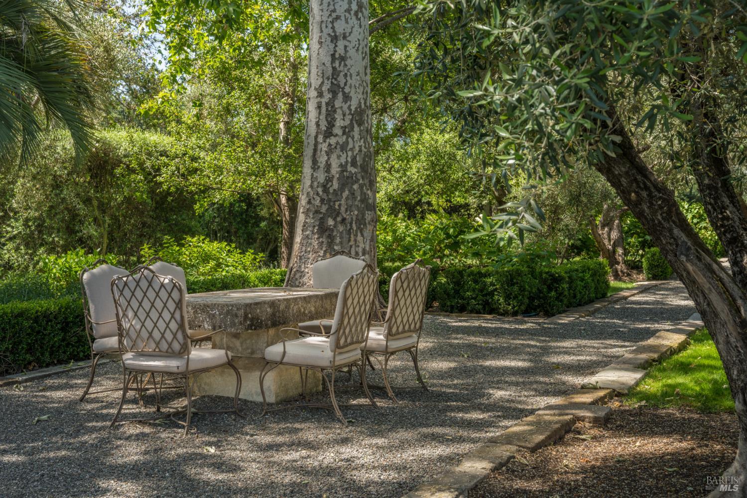 Detail Gallery Image 53 of 70 For 900 Rutherford Rd, Rutherford,  CA 94573 - 6 Beds | 6/1 Baths