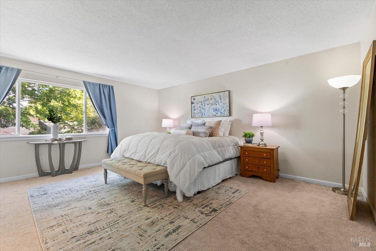Detail Gallery Image 27 of 56 For 1503 Galaxy Ct, Rohnert Park,  CA 94928 - 4 Beds | 2/1 Baths