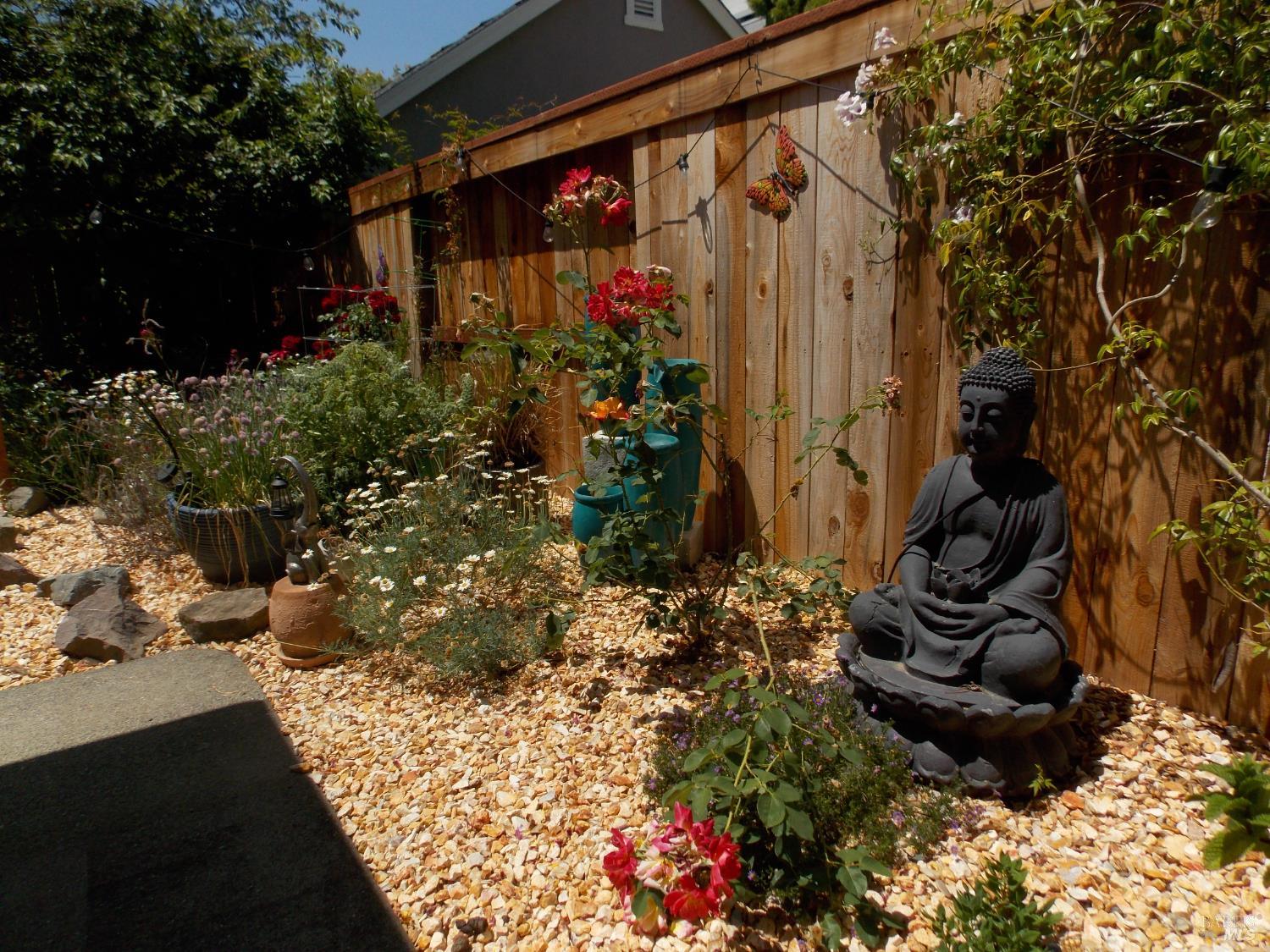 Detail Gallery Image 31 of 36 For 834 Glen Miller Dr, Windsor,  CA 95492 - 2 Beds | 2 Baths