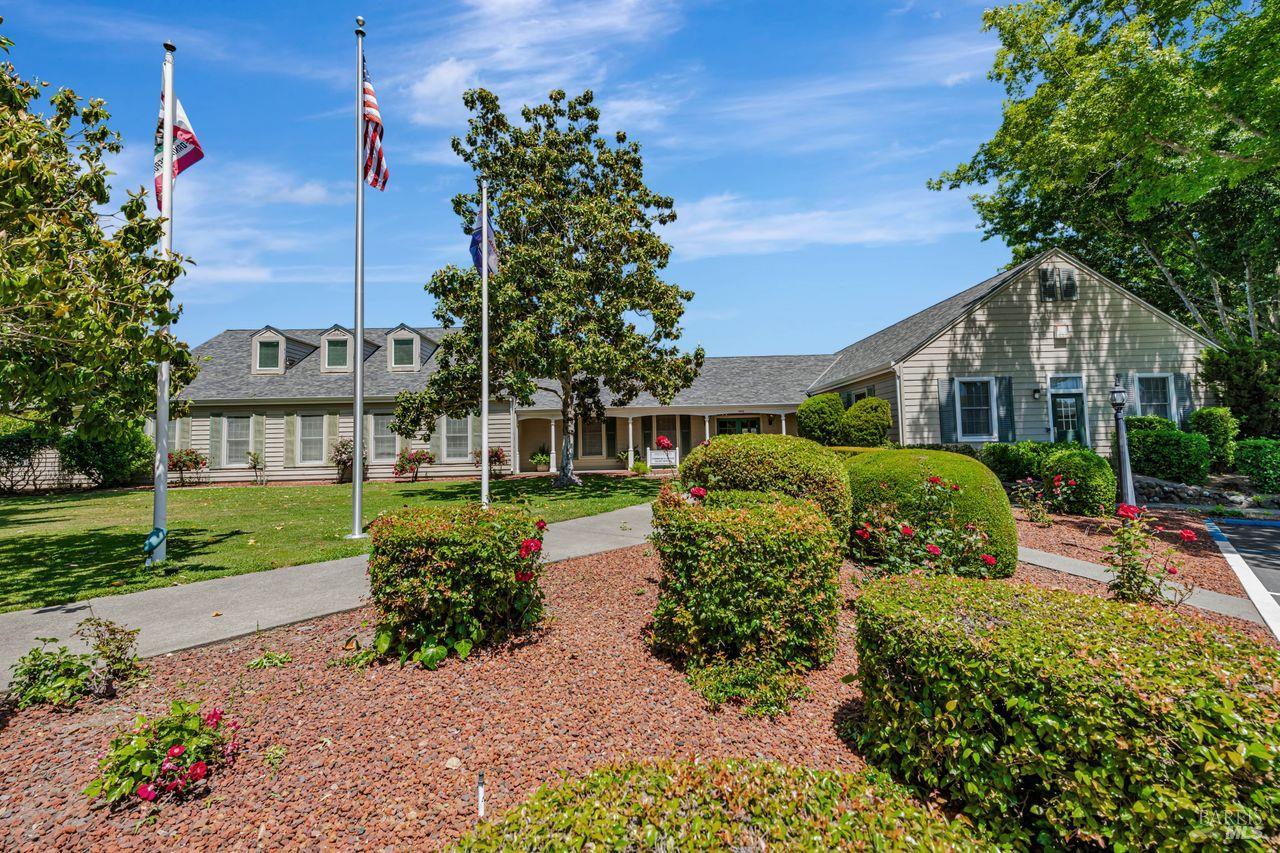 Detail Gallery Image 10 of 52 For 1955 Pinercrest Dr 227, Sonoma,  CA 95403 - 2 Beds | 2 Baths