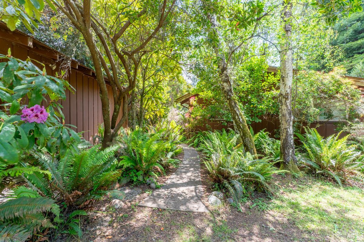 Detail Gallery Image 2 of 30 For 31775 Pudding Creek Rd, Fort Bragg,  CA 95437 - 2 Beds | 2 Baths