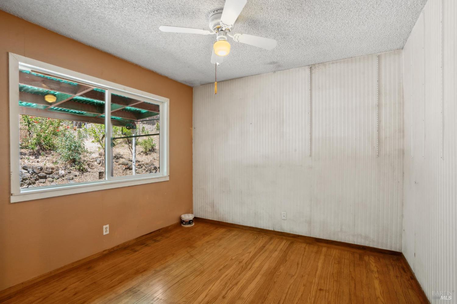 Detail Gallery Image 7 of 10 For 1205 Cambridge St, Novato,  CA 94947 - 3 Beds | 2 Baths