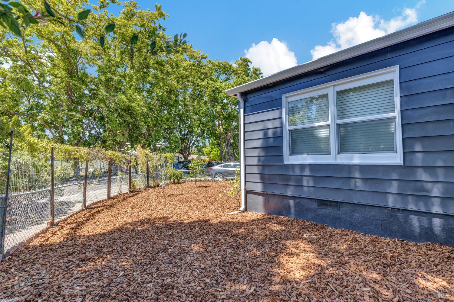 Detail Gallery Image 21 of 26 For 600 Buss Ave, Vallejo,  CA 94591 - 2 Beds | 1 Baths