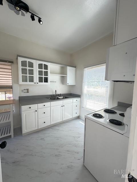 Detail Gallery Image 9 of 29 For 1040 First St, Benicia,  CA 94510 - 3 Beds | 1 Baths