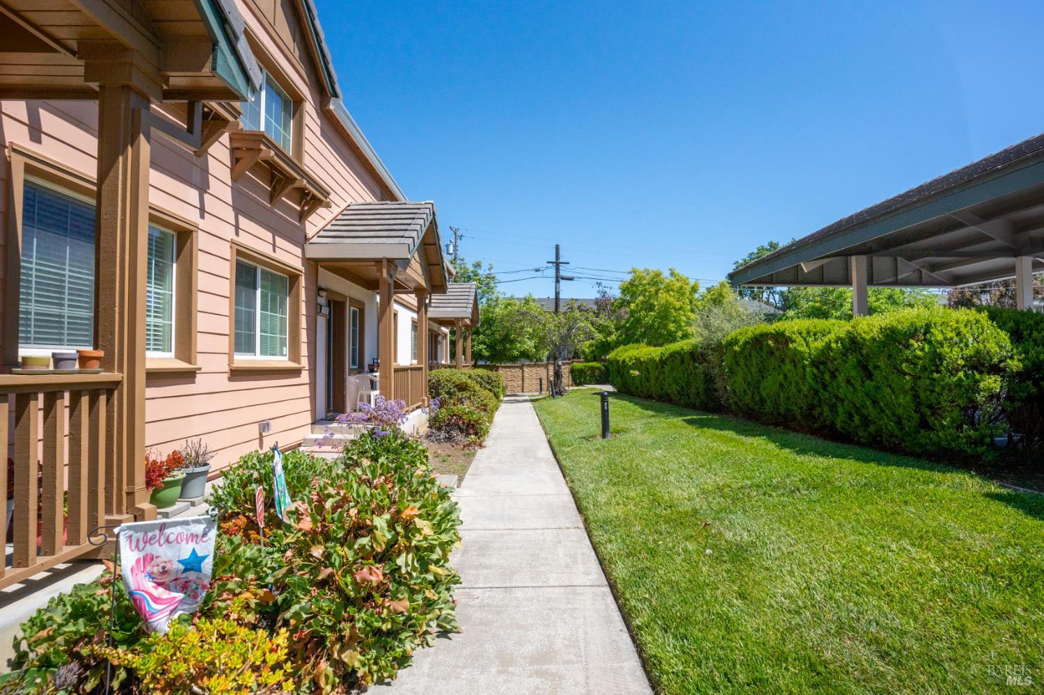 Detail Gallery Image 6 of 18 For 710 Daniels Ave, Vallejo,  CA 94590 - 2 Beds | 1 Baths