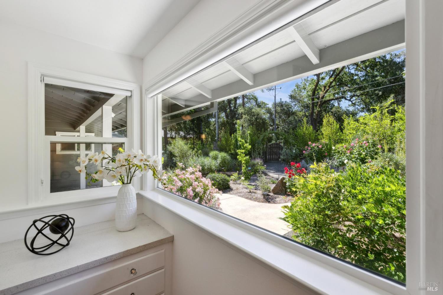 Detail Gallery Image 18 of 48 For 2120 Palmer Dr, Saint Helena,  CA 94574 - 3 Beds | 2 Baths