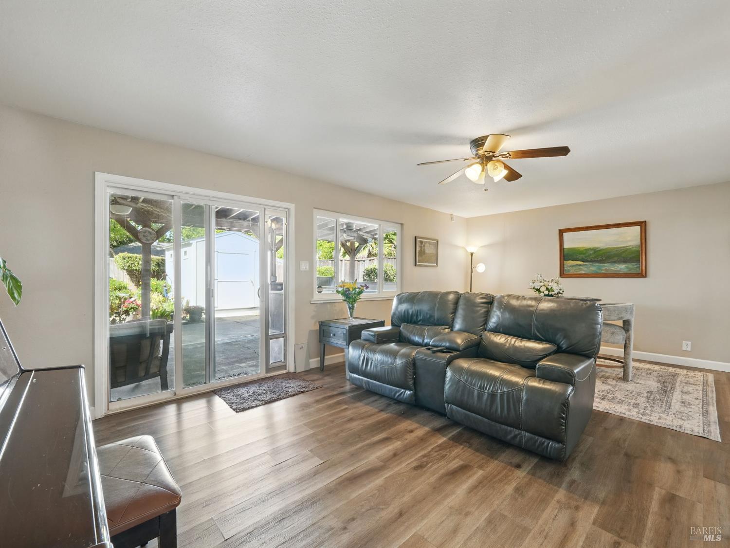 Detail Gallery Image 8 of 52 For 1233 Lincoln St, Fairfield,  CA 94533 - 4 Beds | 3 Baths