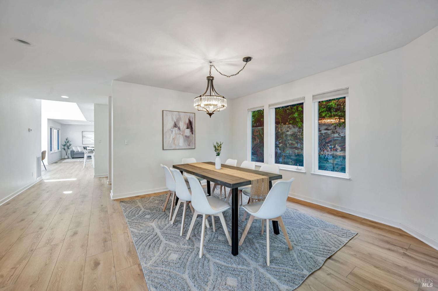 Detail Gallery Image 11 of 60 For 55 Tamalpais Rd, Kentfield,  CA 94904 - 4 Beds | 4 Baths