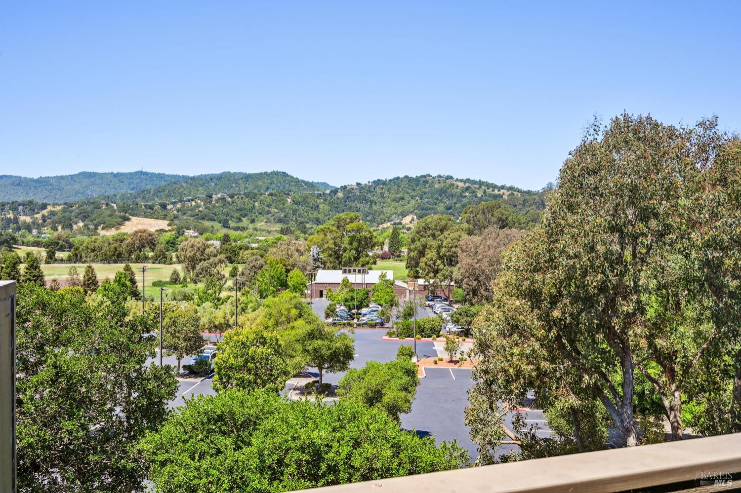 Detail Gallery Image 45 of 54 For 239 Knollwood Dr, San Rafael,  CA 94901 - 2 Beds | 2/1 Baths