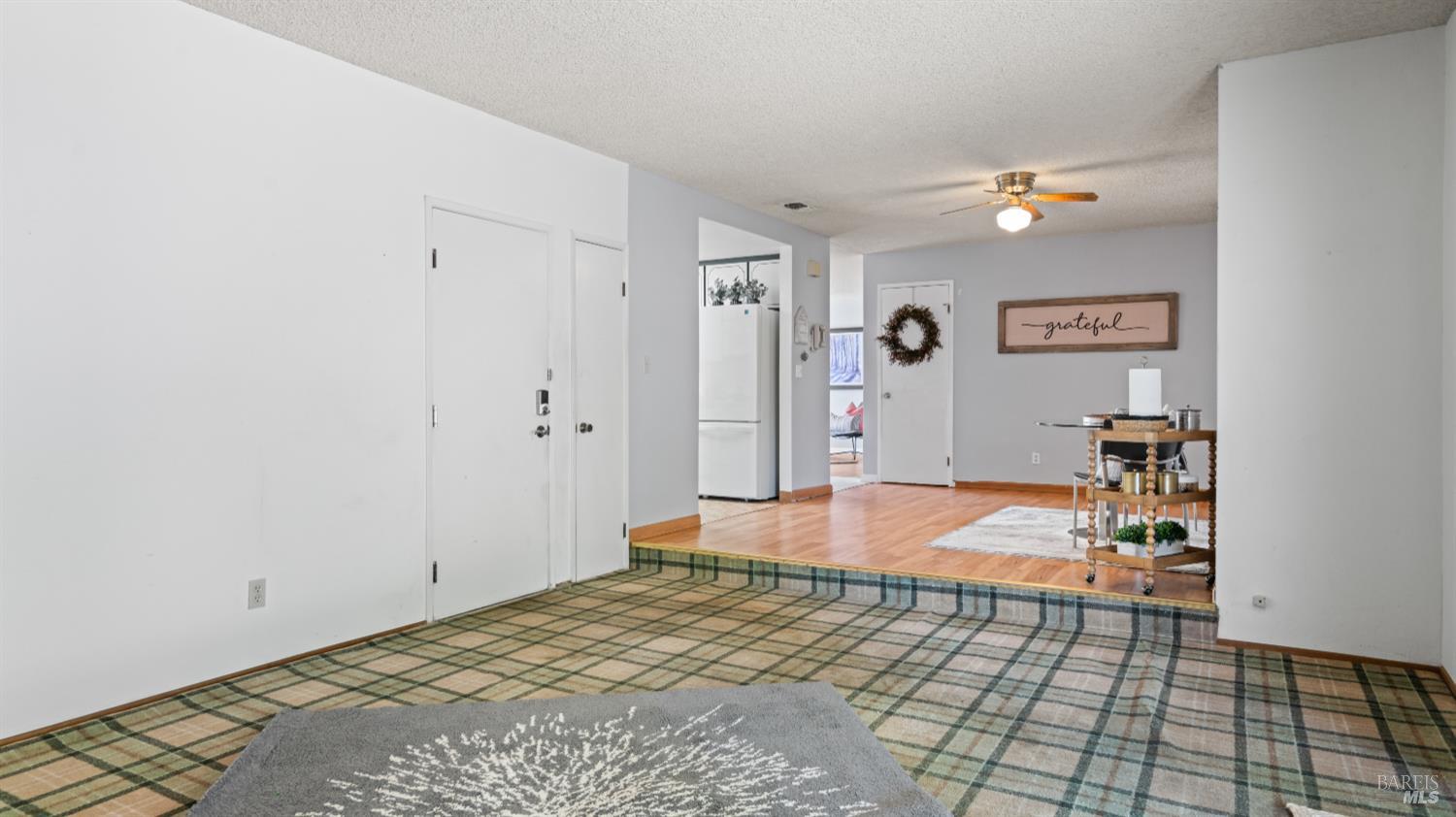 Detail Gallery Image 15 of 41 For 155 Midvale Dr, Vacaville,  CA 95687 - 4 Beds | 2 Baths