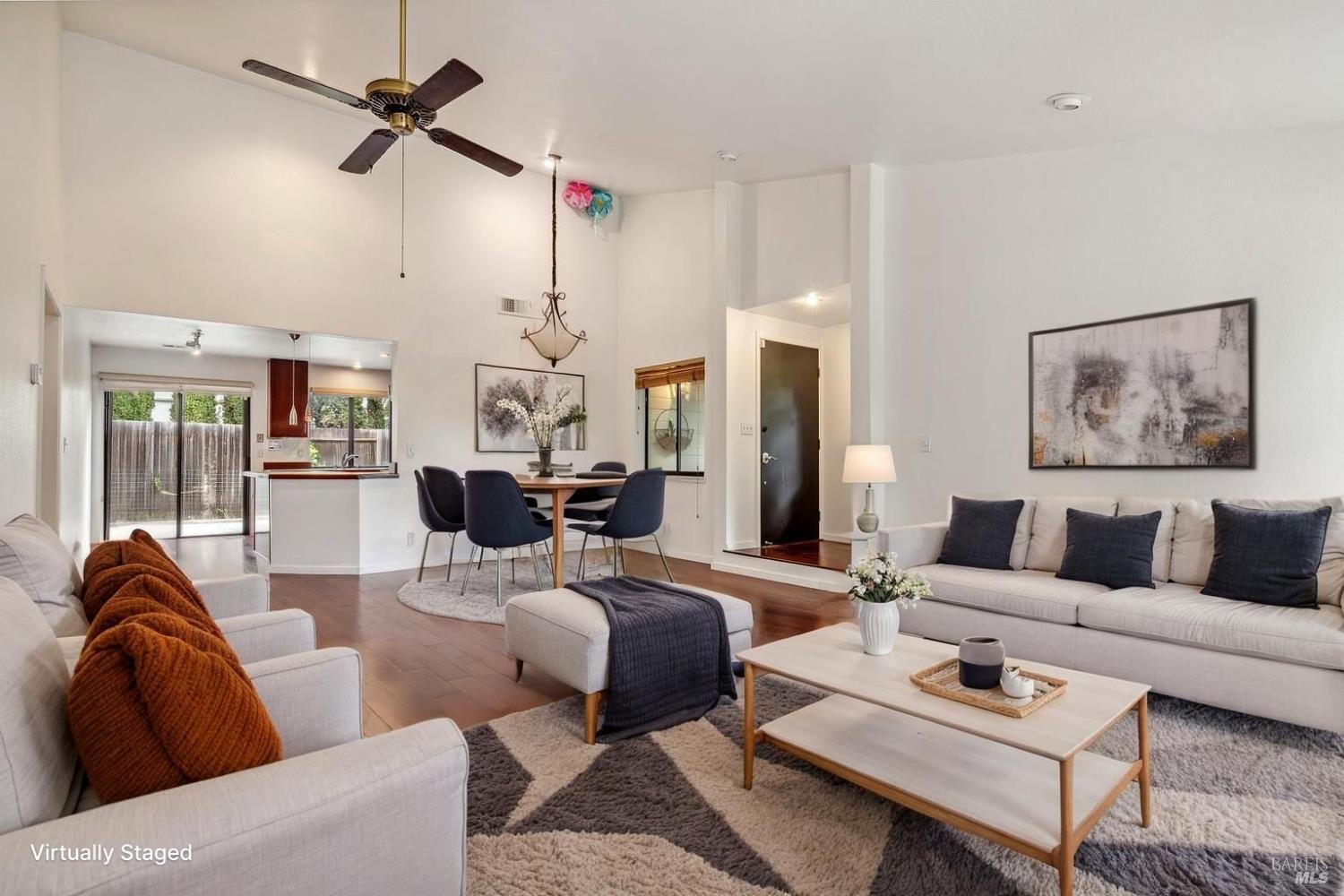 Detail Gallery Image 6 of 28 For 521 Cypress Ct, Benicia,  CA 94510 - 3 Beds | 2 Baths