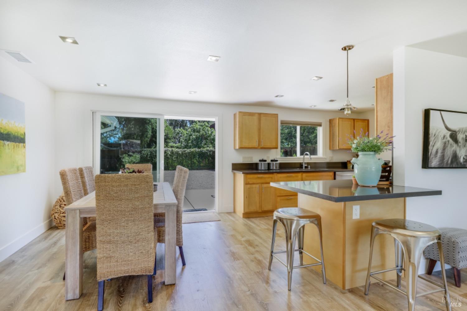 Detail Gallery Image 48 of 70 For 1067 Darms Ln, Napa,  CA 94558 - 5 Beds | 3 Baths