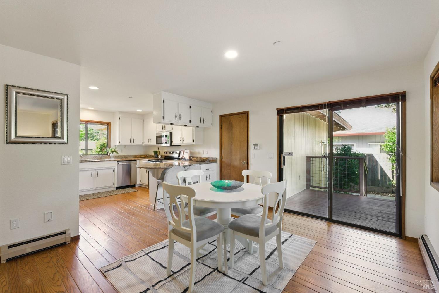 Detail Gallery Image 8 of 61 For 4620 Morris Ct, Santa Rosa,  CA 95405 - 4 Beds | 3 Baths