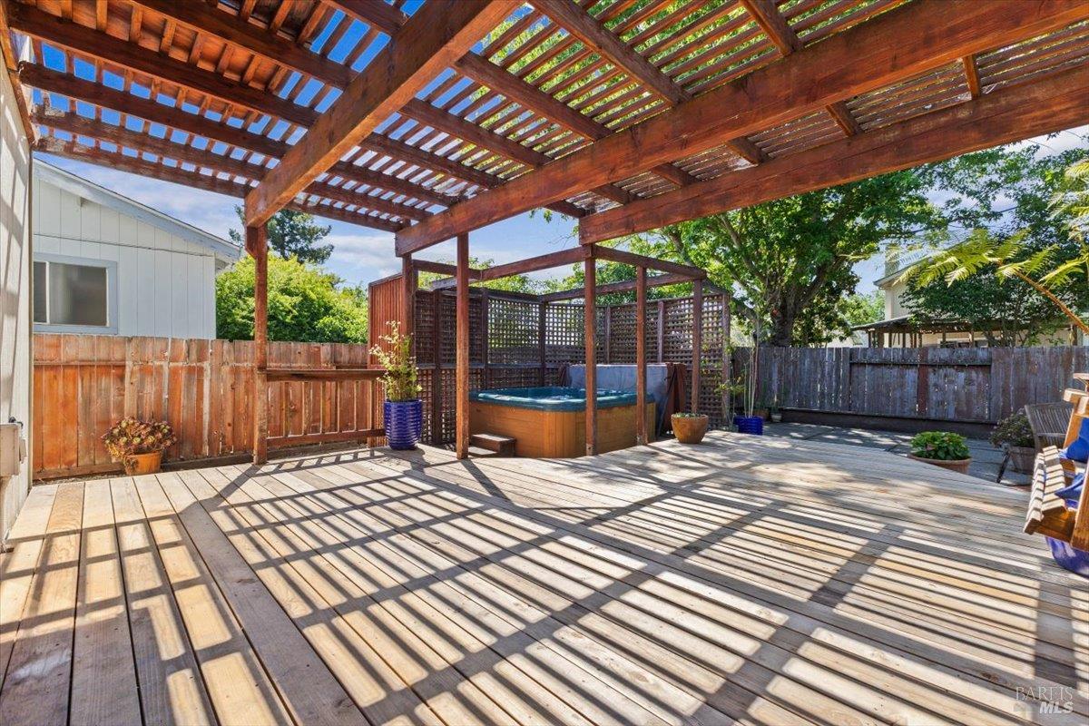 Detail Gallery Image 40 of 56 For 1503 Galaxy Ct, Rohnert Park,  CA 94928 - 4 Beds | 2/1 Baths