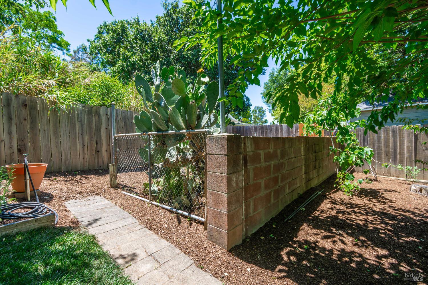 Detail Gallery Image 44 of 53 For 225 Berna Ave, Napa,  CA 94559 - 3 Beds | 2/1 Baths