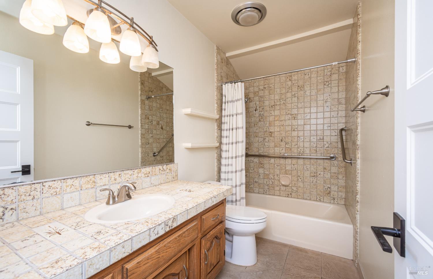 Detail Gallery Image 51 of 79 For 1043 La Quinta Ct, Napa,  CA 94559 - 4 Beds | 3/1 Baths
