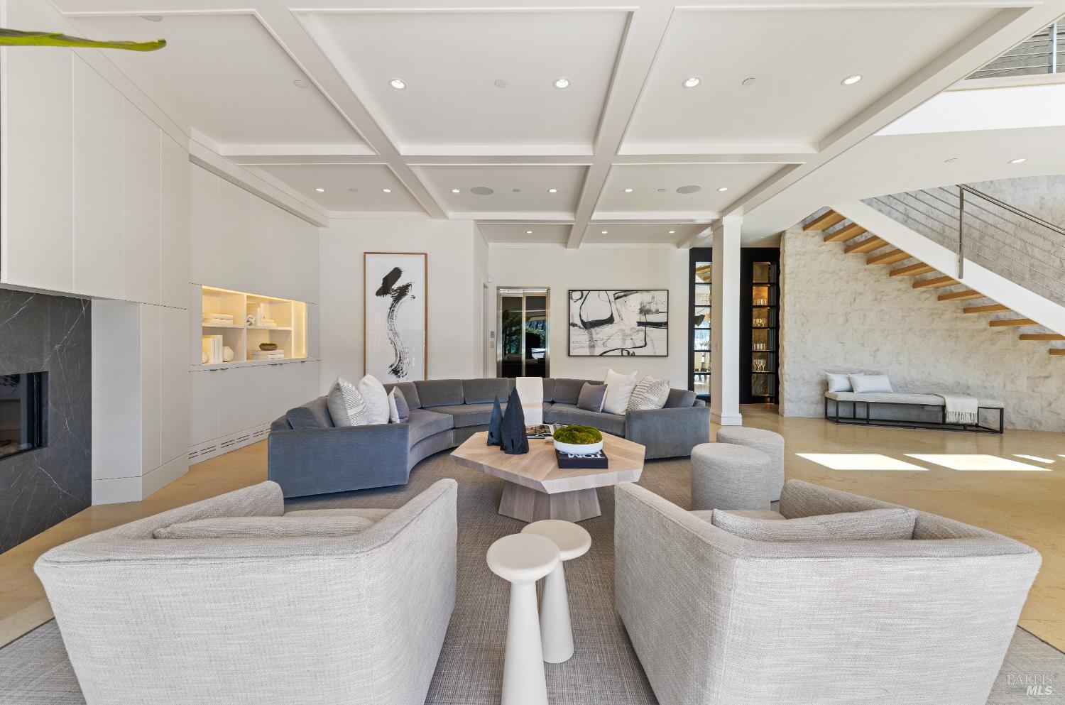 Detail Gallery Image 18 of 94 For 3 Bellevue Ave, Belvedere,  CA 94920 - 4 Beds | 3/1 Baths