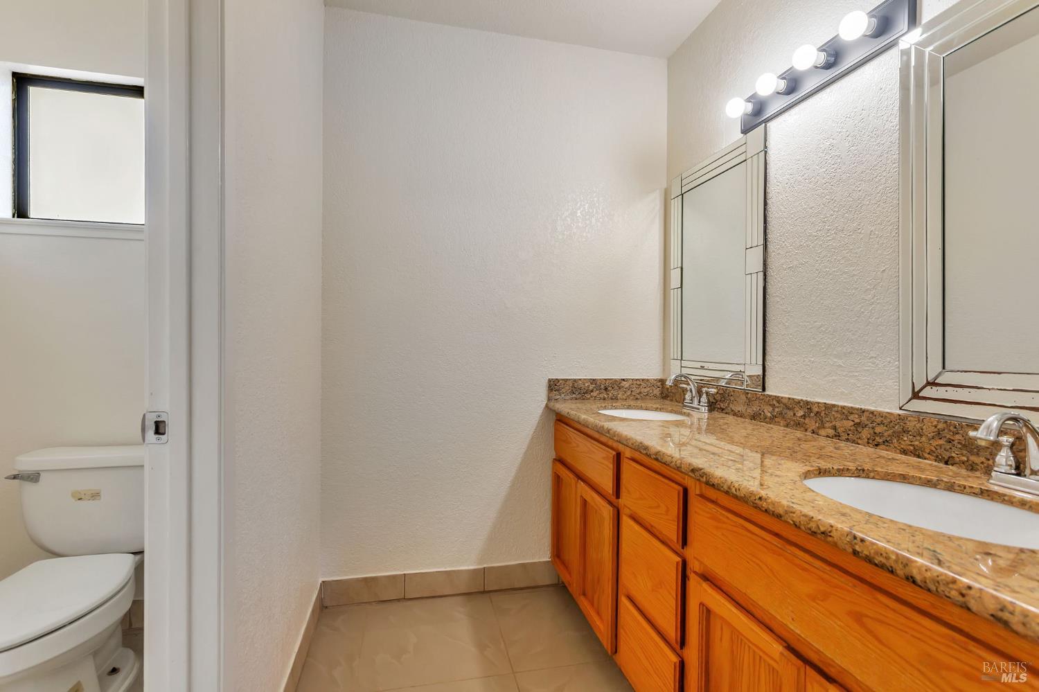 Detail Gallery Image 36 of 46 For 1001 Suffolk Way, Fairfield,  CA 94533 - 5 Beds | 3 Baths