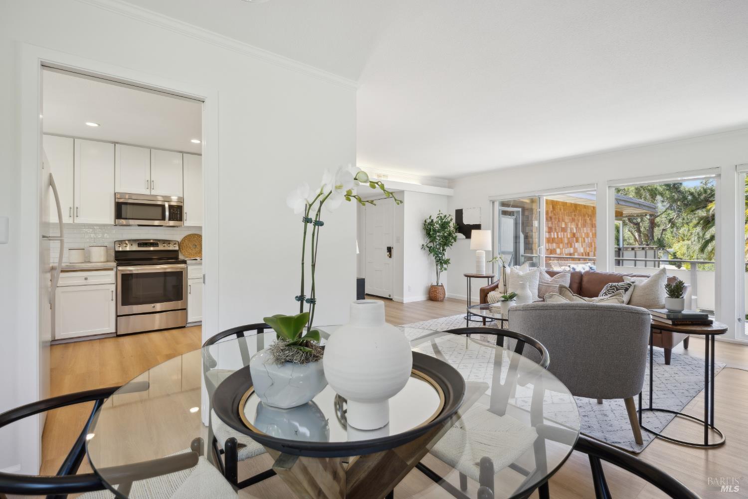 Detail Gallery Image 24 of 24 For 40 Redwood Ave, Corte Madera,  CA 94925 - 2 Beds | 2 Baths