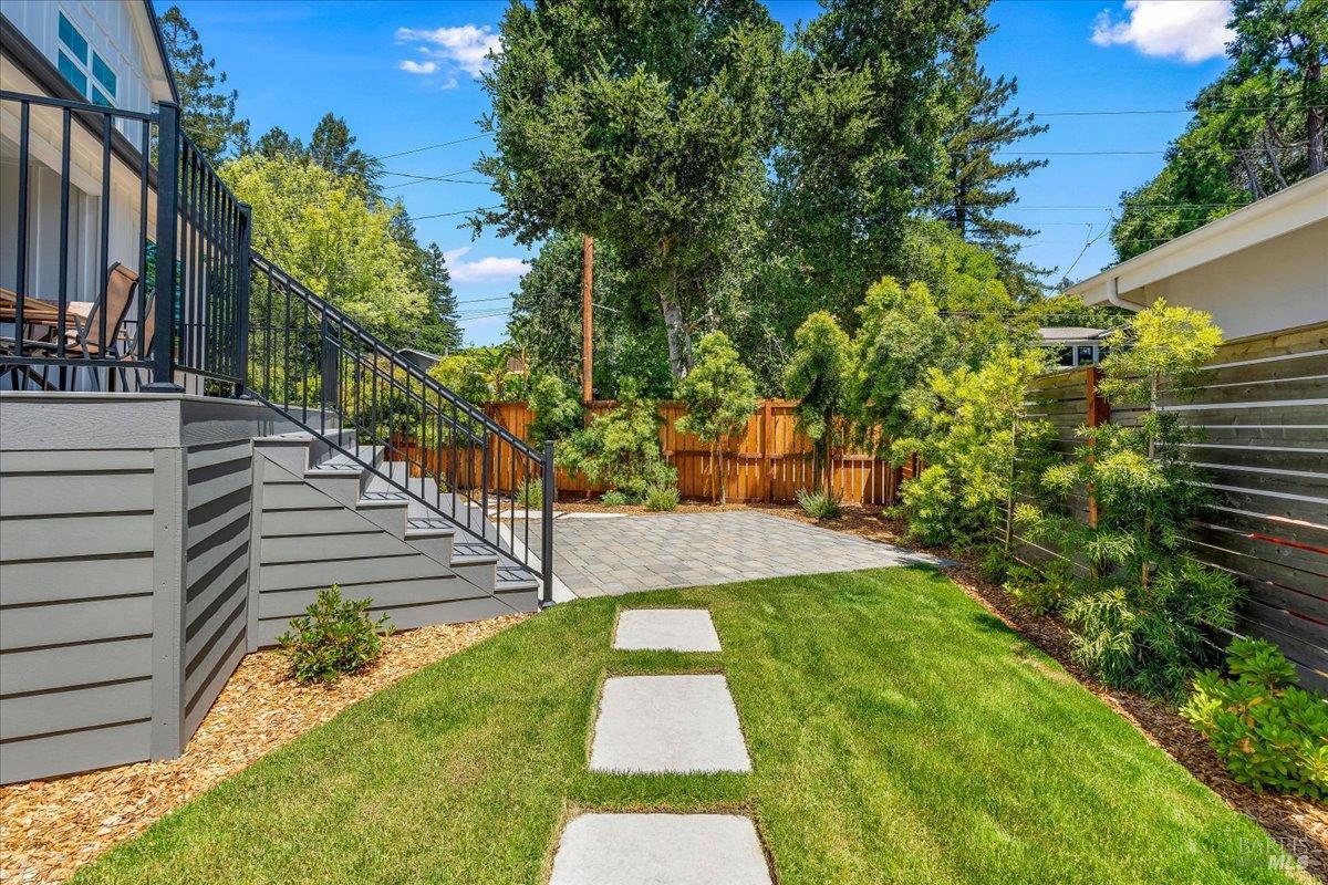 Detail Gallery Image 45 of 64 For 22 Cedar Ave, Kentfield,  CA 94904 - 5 Beds | 5 Baths