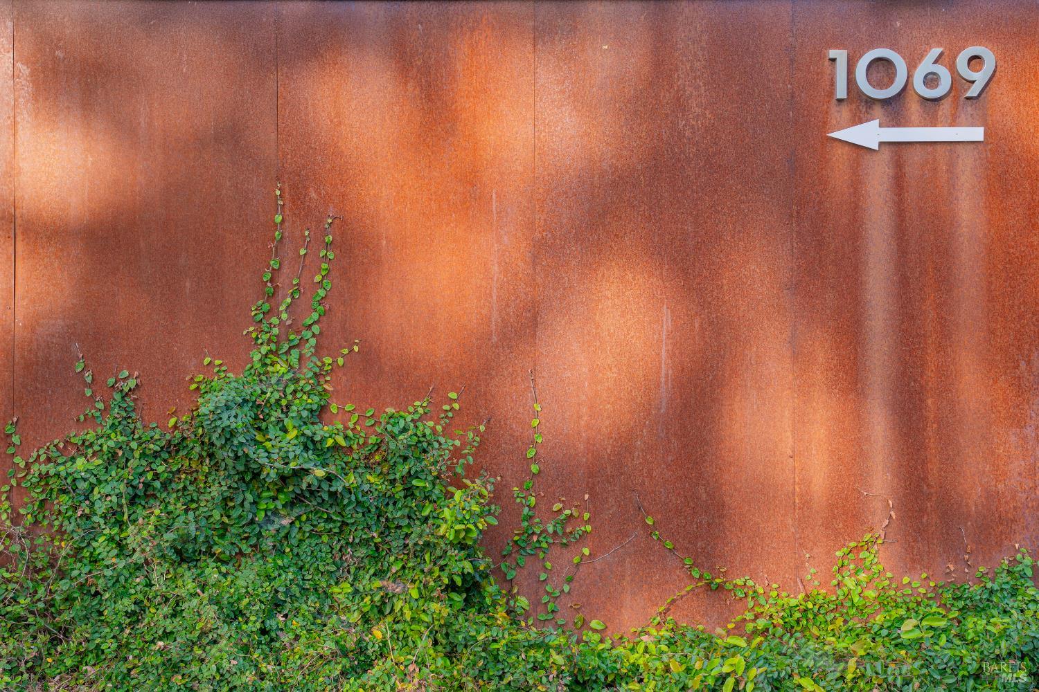 Detail Gallery Image 25 of 70 For 1067 Darms Ln, Napa,  CA 94558 - 5 Beds | 3 Baths