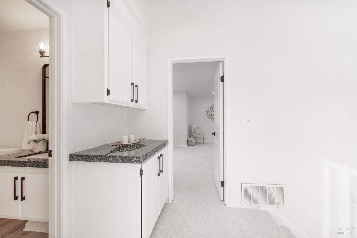 Detail Gallery Image 29 of 51 For 1986 Larchmont Cir, Fairfield,  CA 94534 - 3 Beds | 2/1 Baths