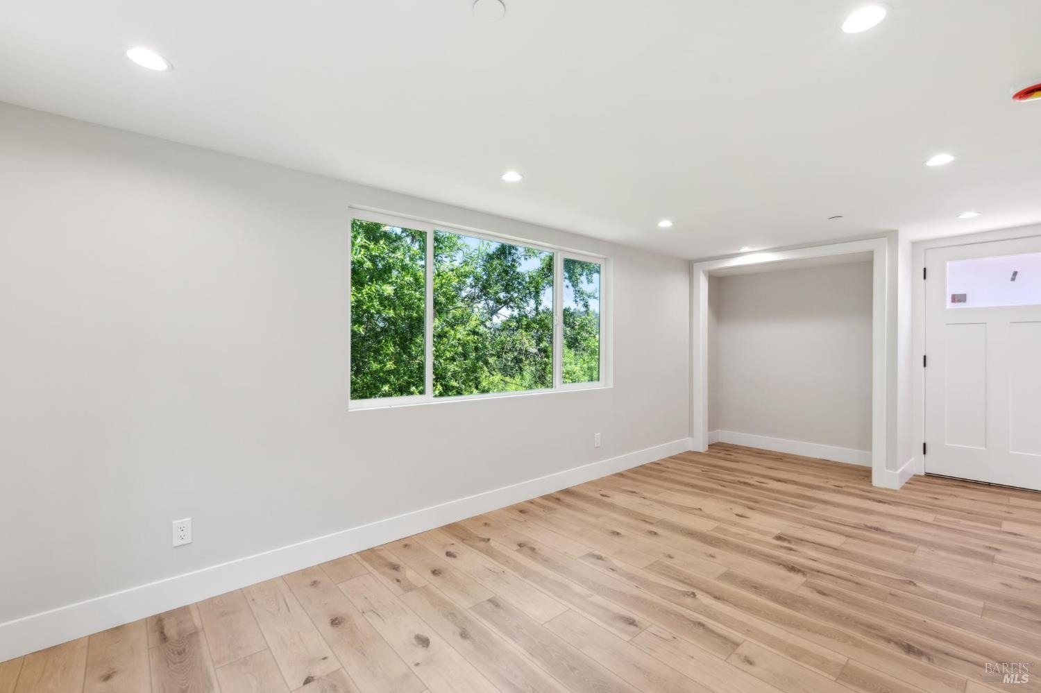 Detail Gallery Image 49 of 56 For 745 Redwood Rd, San Anselmo,  CA 94960 - 4 Beds | 3/1 Baths