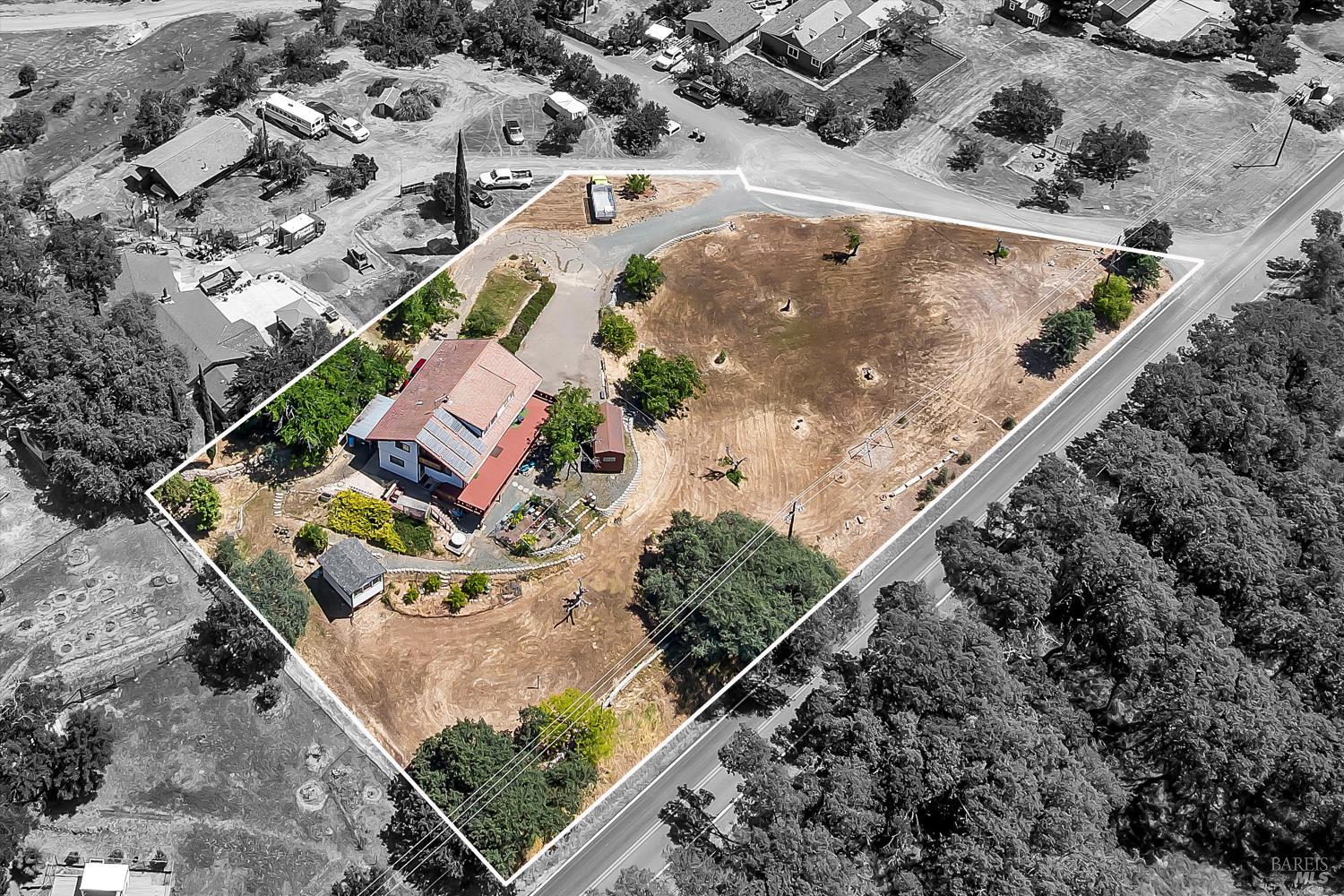Detail Gallery Image 4 of 36 For 1524 Martin St, Lakeport,  CA 95453 - 4 Beds | 3 Baths