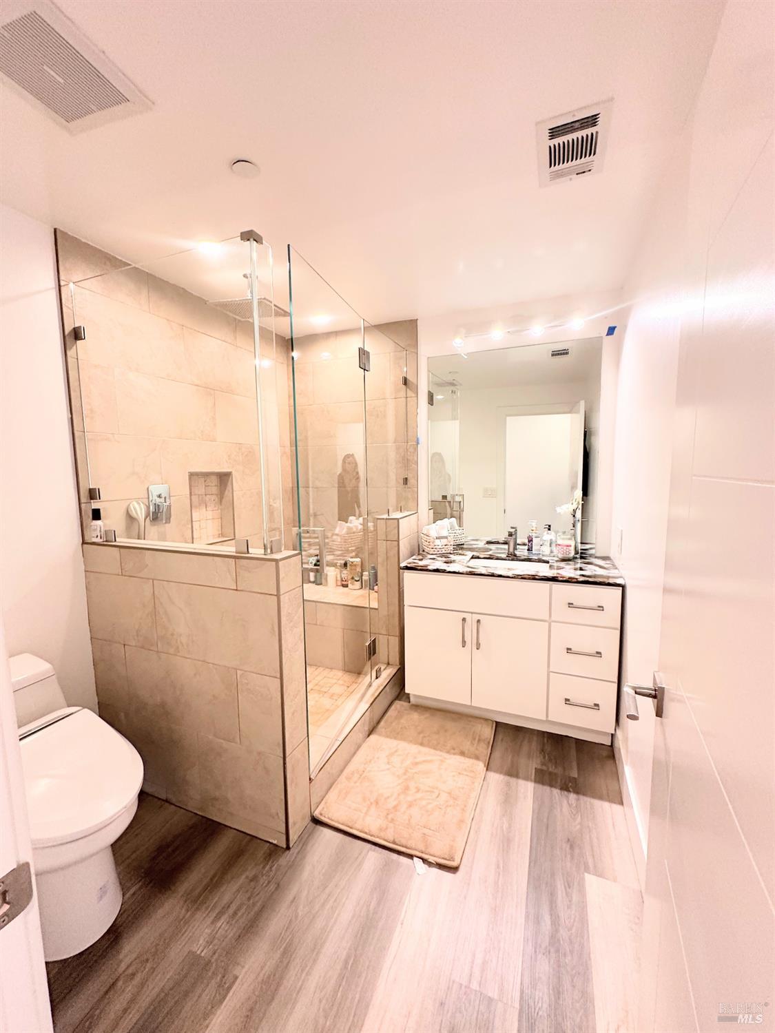Detail Gallery Image 44 of 53 For 5148 E Paradise Dr, Corte Madera,  CA 94925 - 5 Beds | 5 Baths