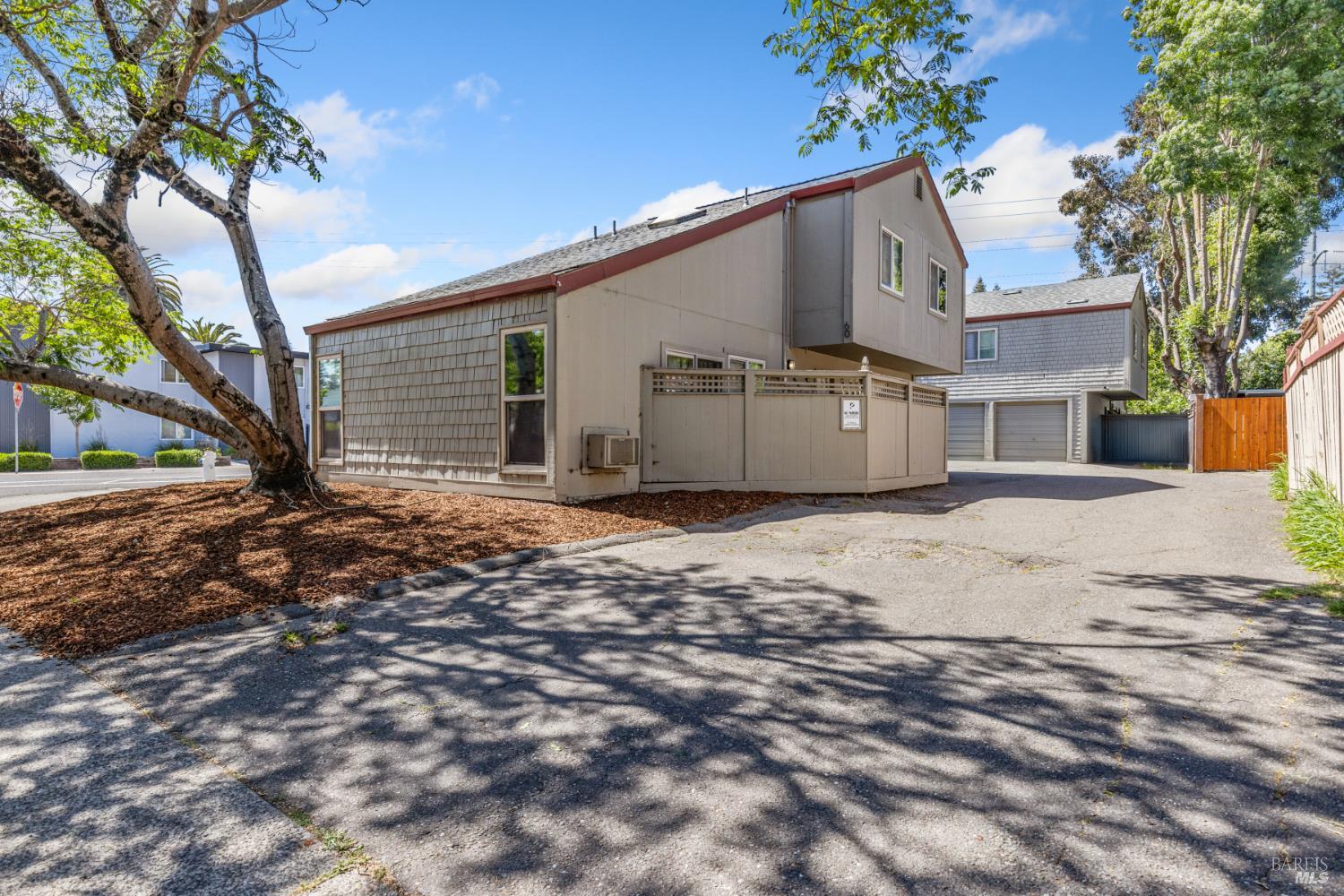 Detail Gallery Image 2 of 46 For 50 S a St, Santa Rosa,  CA 95401 - – Beds | – Baths