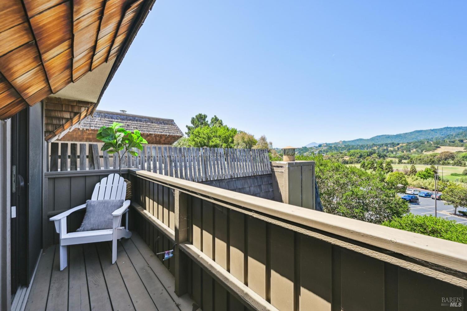 Detail Gallery Image 46 of 54 For 239 Knollwood Dr, San Rafael,  CA 94901 - 2 Beds | 2/1 Baths