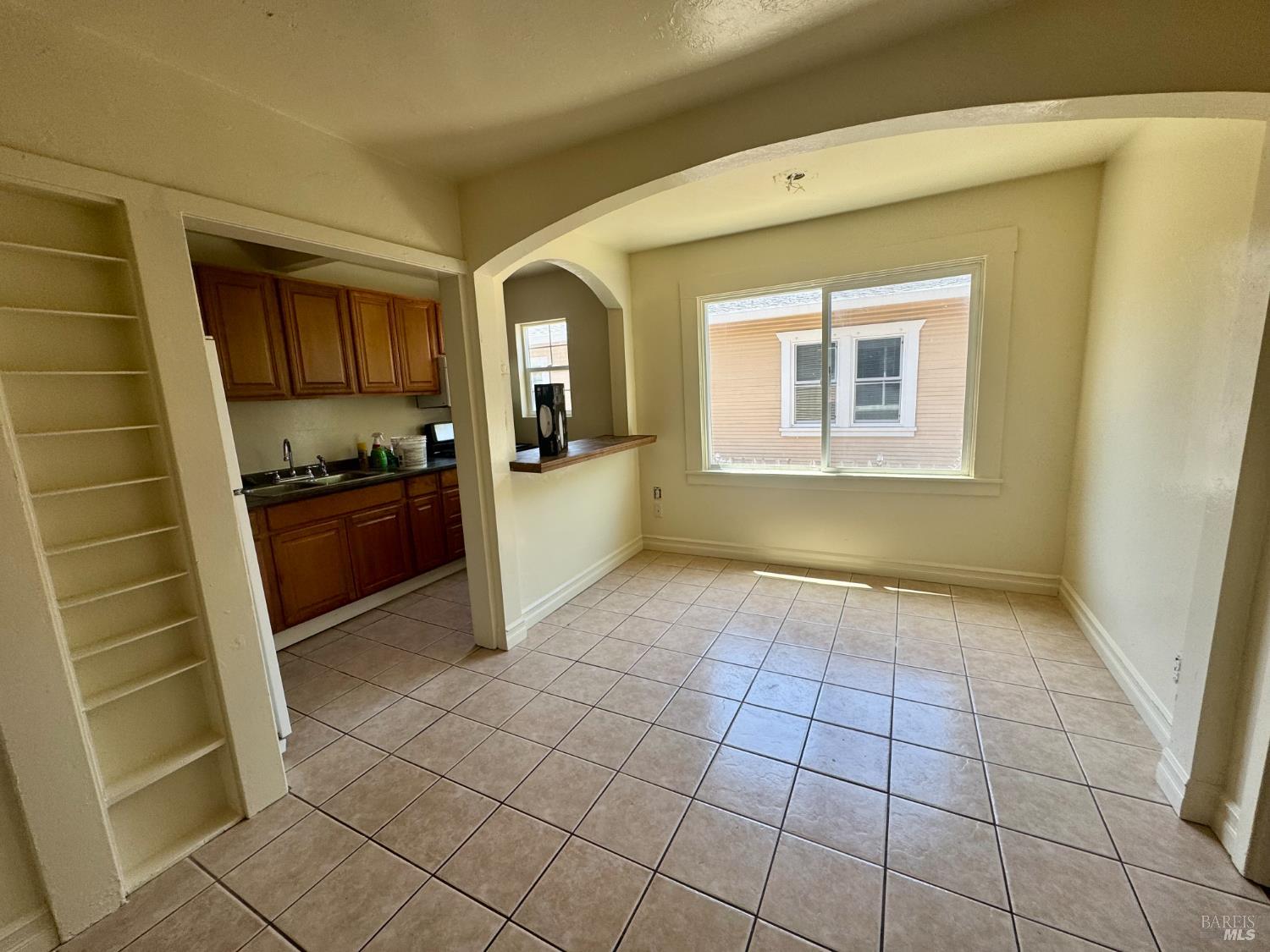 Detail Gallery Image 7 of 23 For 514 Earle St, Santa Rosa,  CA 95404 - 3 Beds | 2 Baths