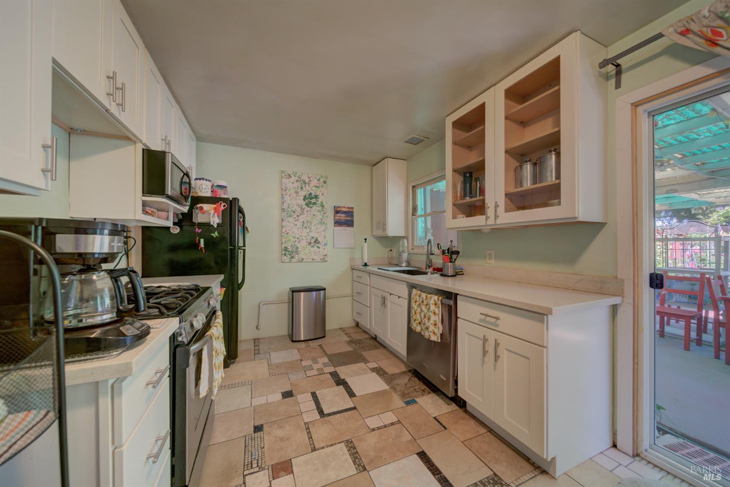 Detail Gallery Image 9 of 31 For 1812 Utah St, Fairfield,  CA 94533 - 2 Beds | 1 Baths