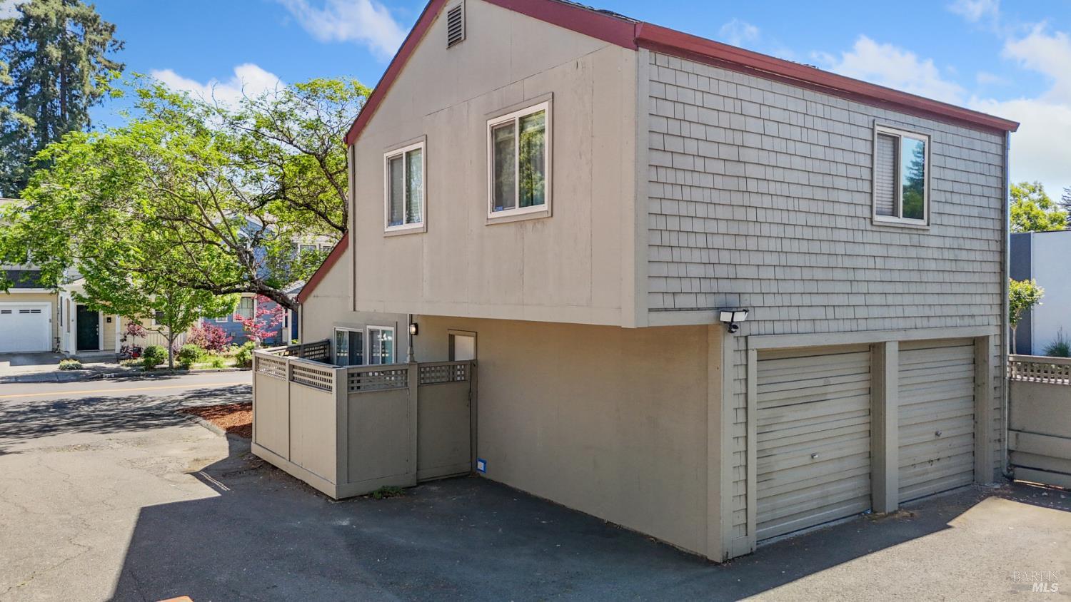 Detail Gallery Image 28 of 46 For 50 S a St, Santa Rosa,  CA 95401 - 6 Beds | 2/2 Baths