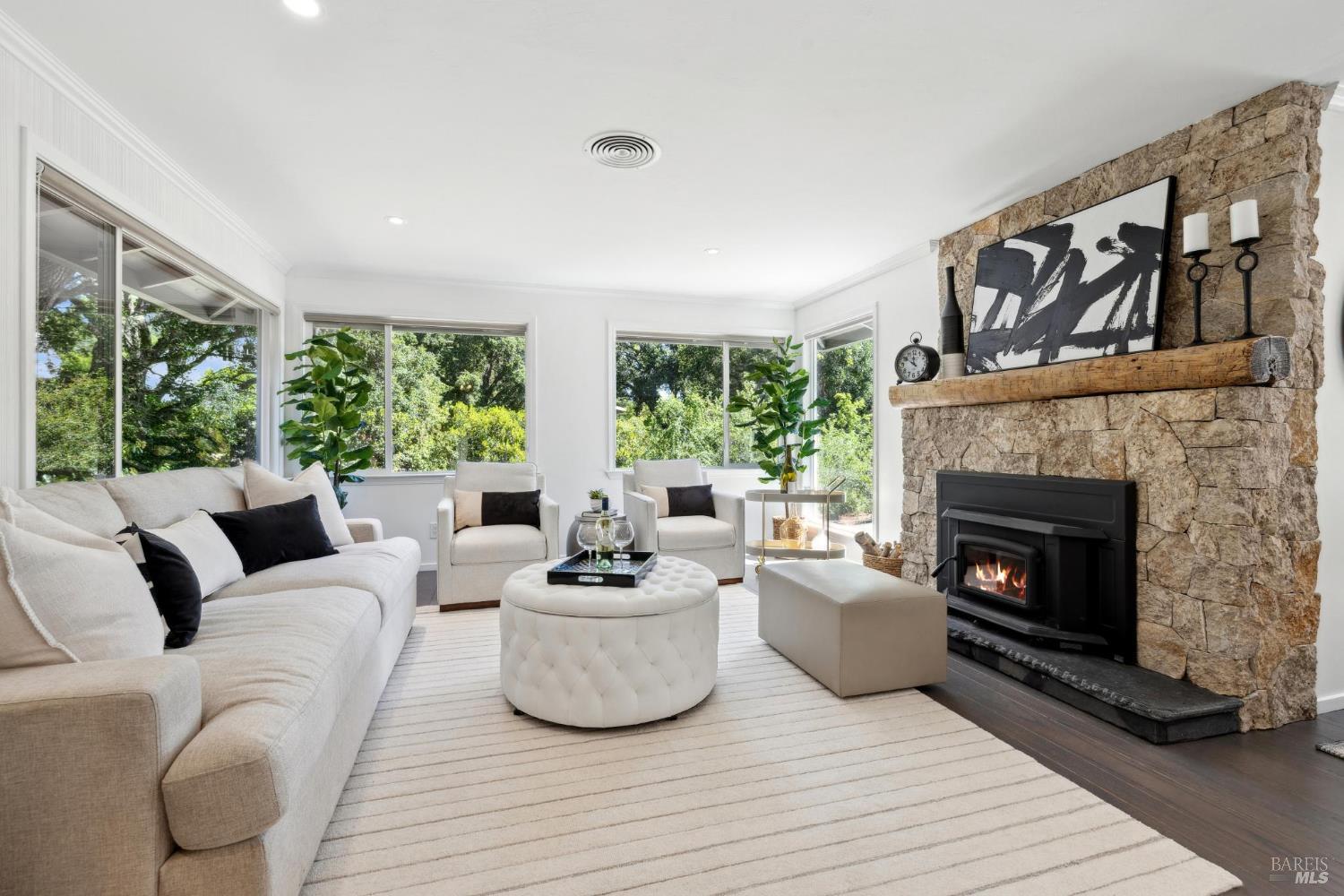 Detail Gallery Image 5 of 48 For 2120 Palmer Dr, Saint Helena,  CA 94574 - 3 Beds | 2 Baths