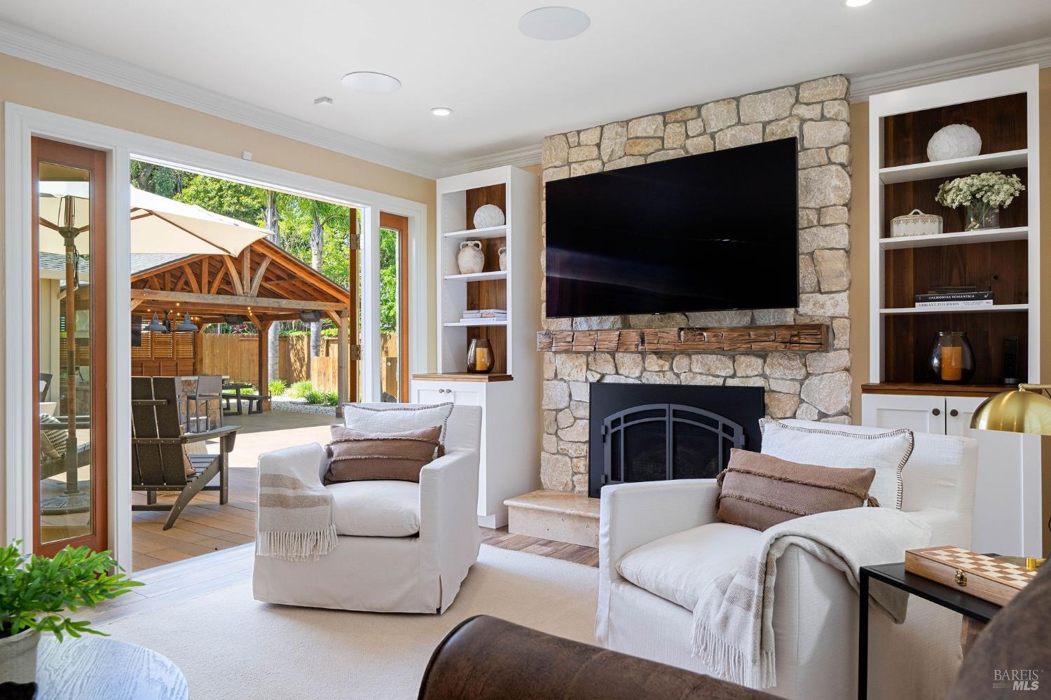 Detail Gallery Image 20 of 83 For 3936 Young Ave, Napa,  CA 94558 - 4 Beds | 2 Baths
