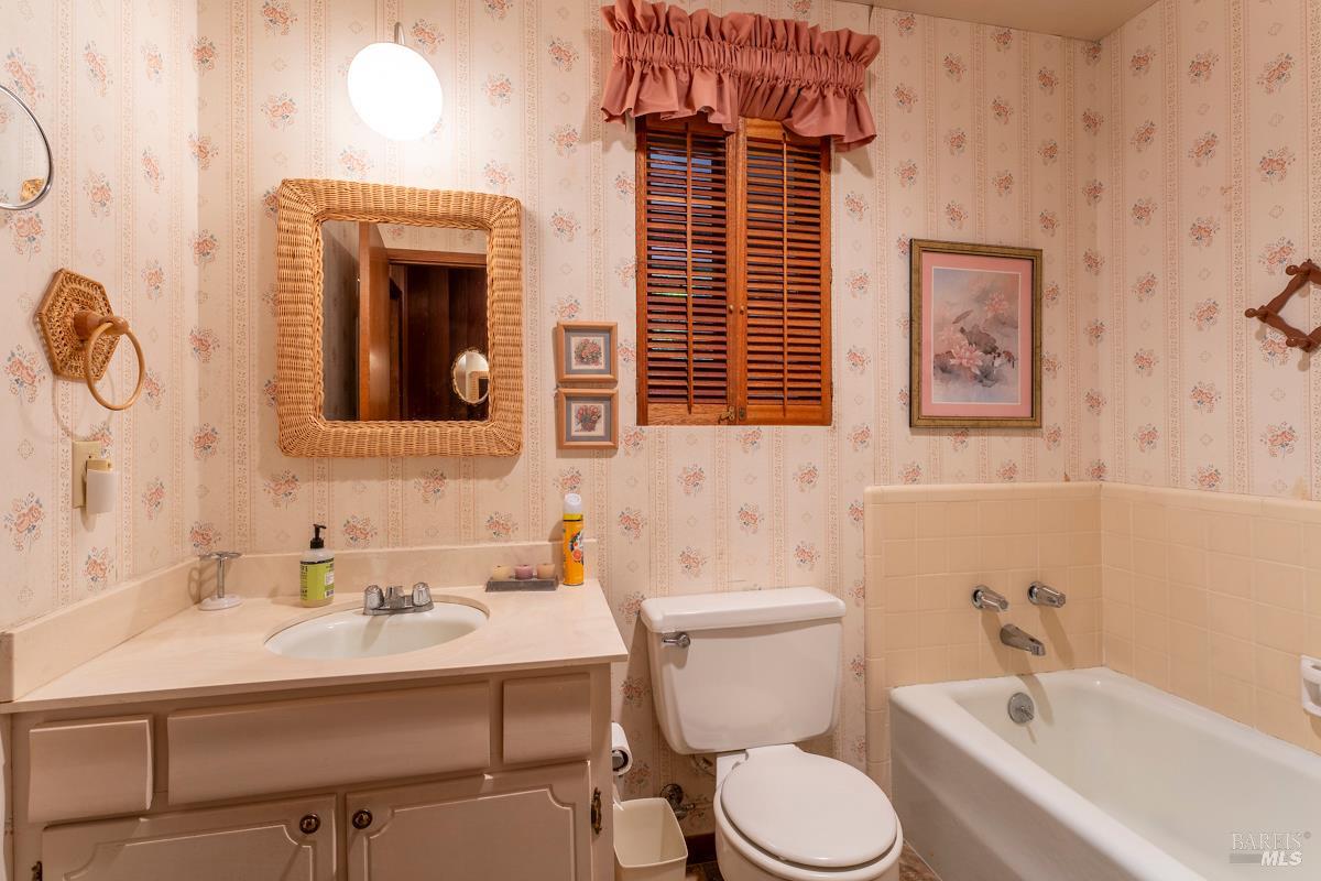 Detail Gallery Image 24 of 30 For 31775 Pudding Creek Rd, Fort Bragg,  CA 95437 - 2 Beds | 2 Baths