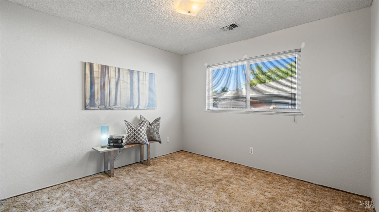Detail Gallery Image 21 of 41 For 155 Midvale Dr, Vacaville,  CA 95687 - 4 Beds | 2 Baths