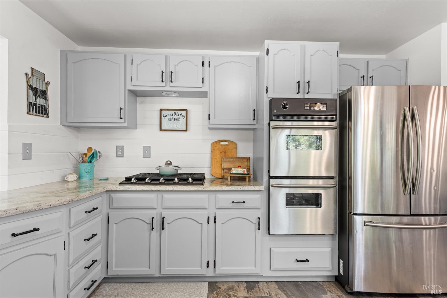 Detail Gallery Image 16 of 32 For 1 Mosswood Cir, Cazadero,  CA 95421 - 2 Beds | 2 Baths