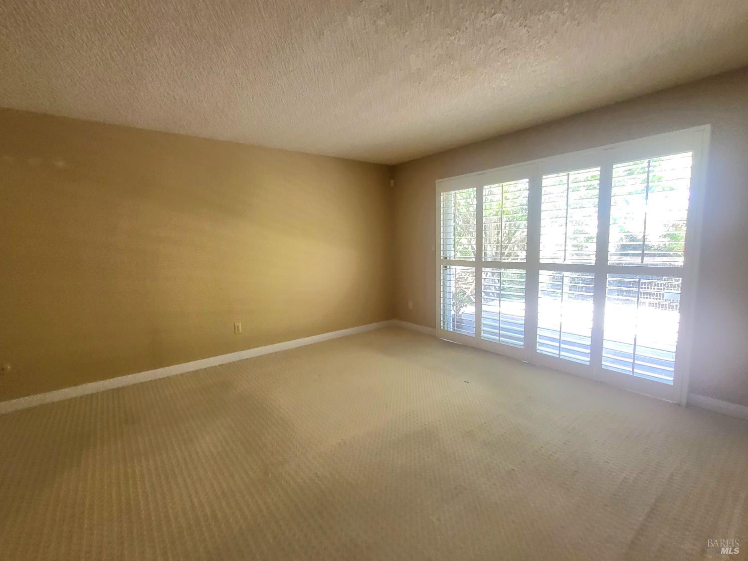 Detail Gallery Image 21 of 36 For 170 Moonraker Ct, Vallejo,  CA 94590 - 3 Beds | 2 Baths