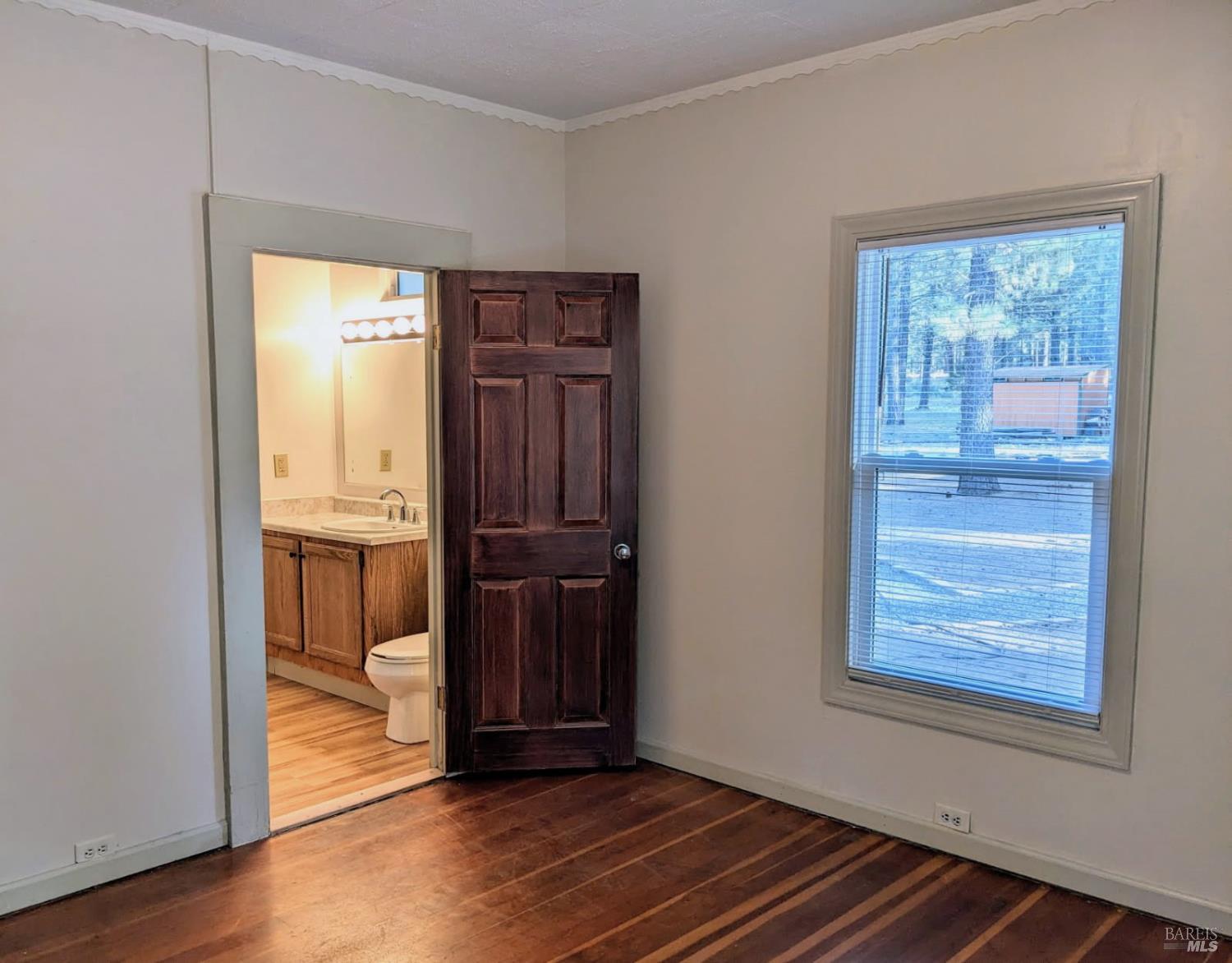 Detail Gallery Image 9 of 26 For 12321 Big Springs Blvd, Old Station,  CA 96071 - 2 Beds | 2 Baths