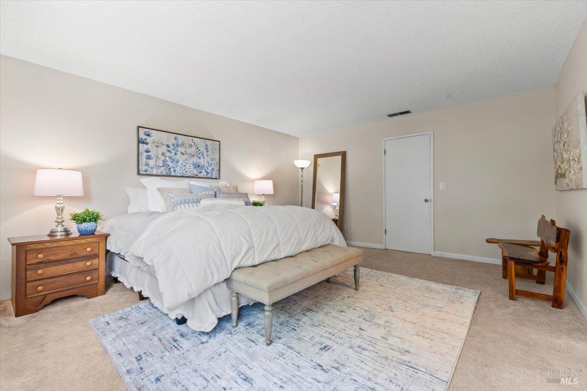 Detail Gallery Image 28 of 56 For 1503 Galaxy Ct, Rohnert Park,  CA 94928 - 4 Beds | 2/1 Baths