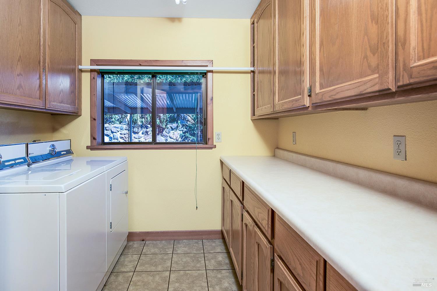 Detail Gallery Image 11 of 36 For 1524 Martin St, Lakeport,  CA 95453 - 4 Beds | 3 Baths