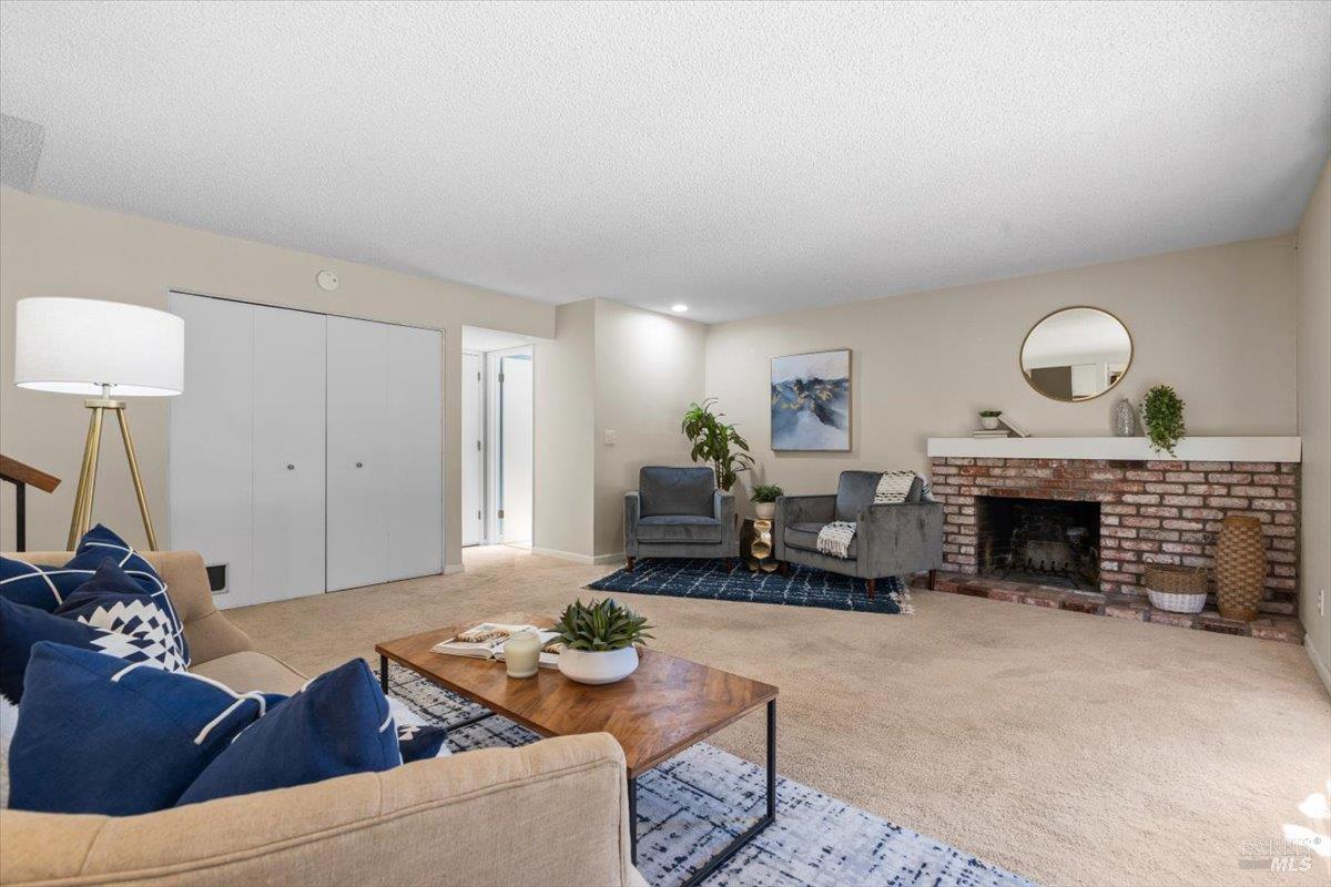 Detail Gallery Image 23 of 56 For 1503 Galaxy Ct, Rohnert Park,  CA 94928 - 4 Beds | 2/1 Baths