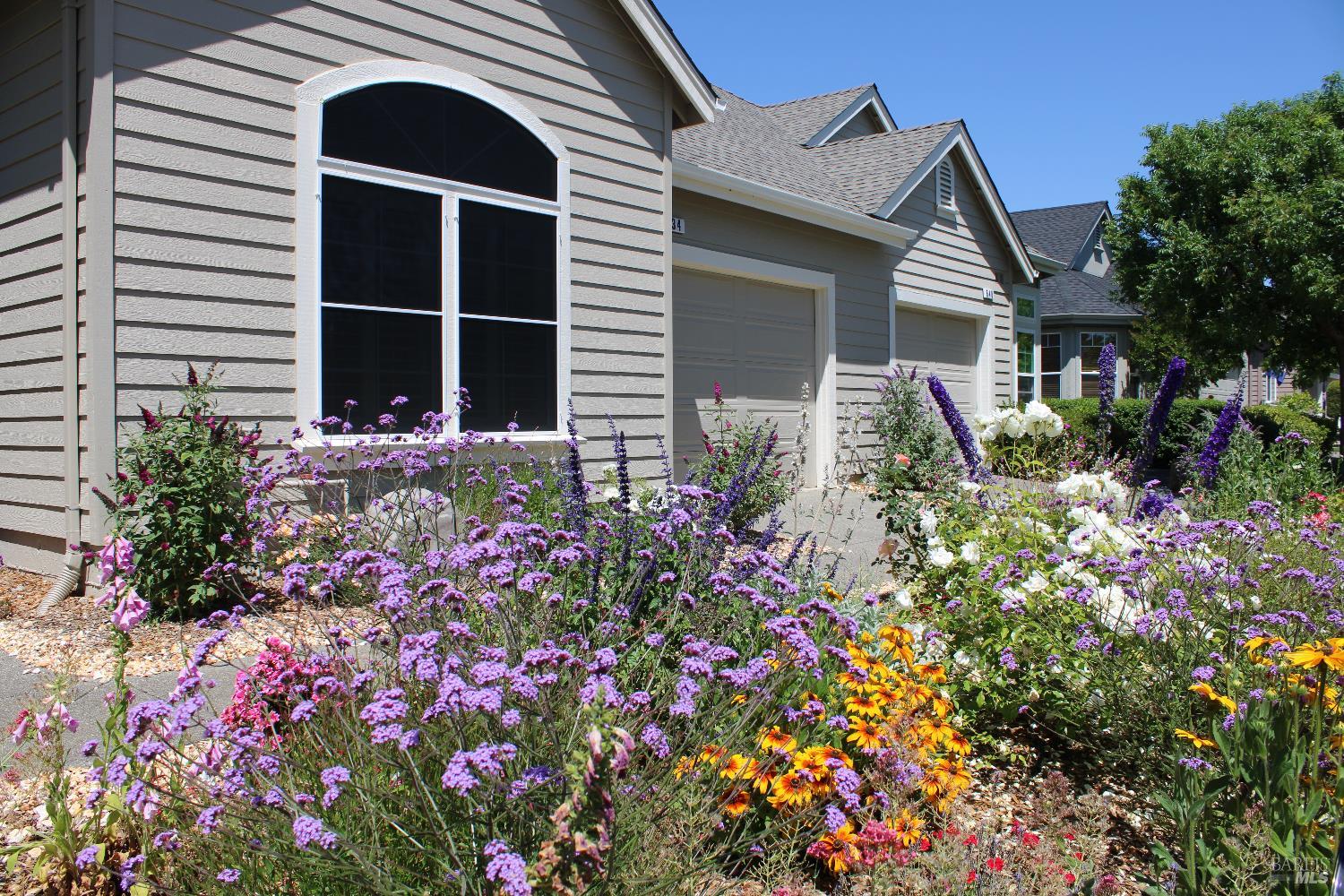 Detail Gallery Image 2 of 36 For 834 Glen Miller Dr, Windsor,  CA 95492 - 2 Beds | 2 Baths