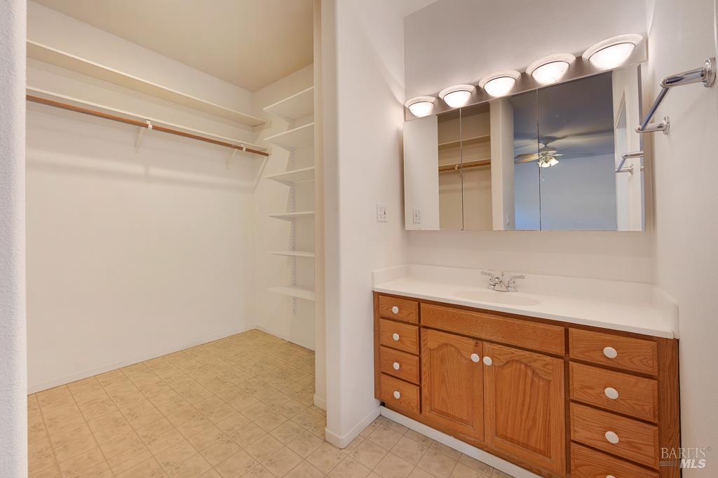 Detail Gallery Image 26 of 44 For 1237 Humboldt St, Santa Rosa,  CA 95404 - 3 Beds | 3/1 Baths