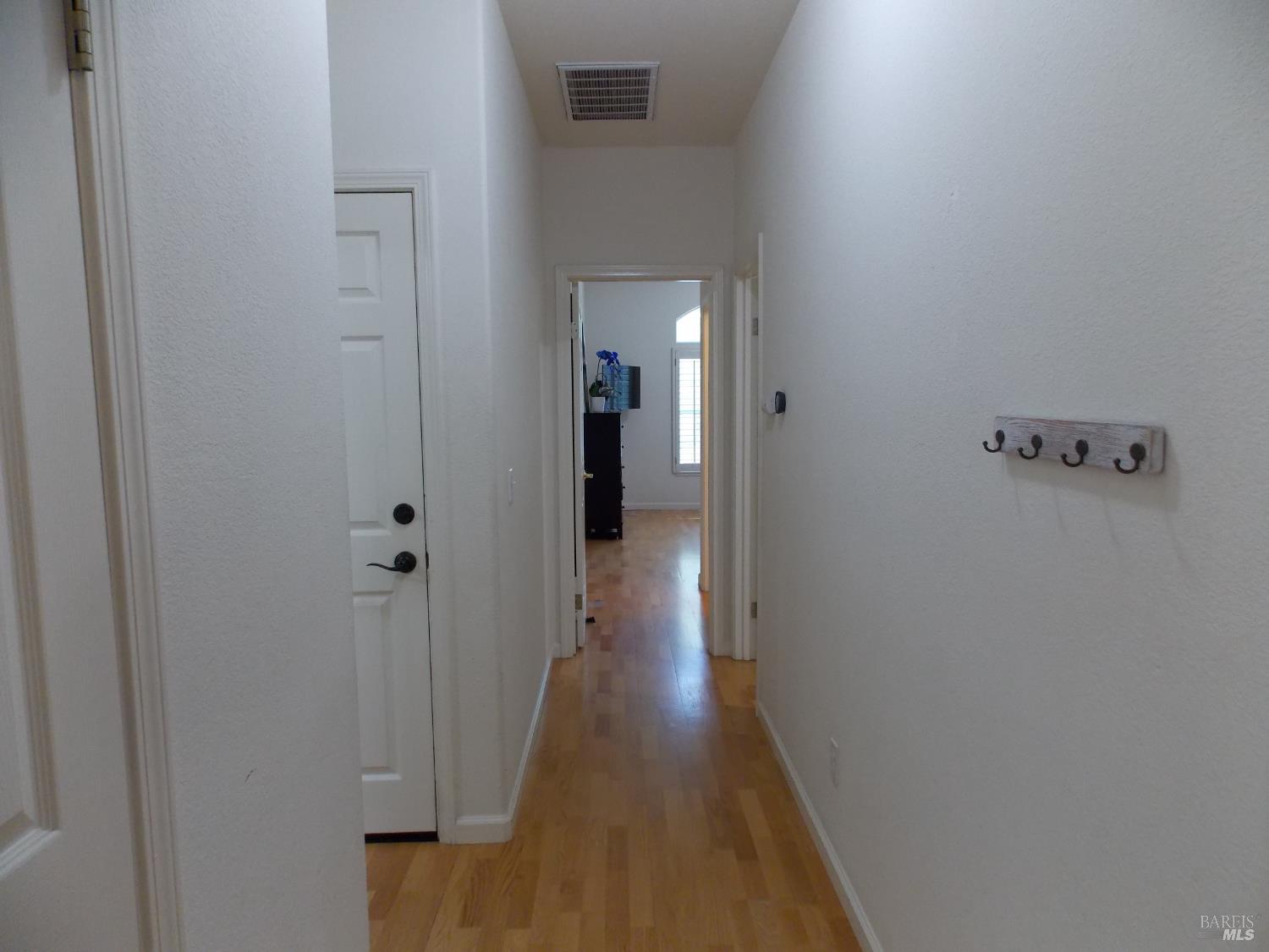 Detail Gallery Image 17 of 36 For 834 Glen Miller Dr, Windsor,  CA 95492 - 2 Beds | 2 Baths