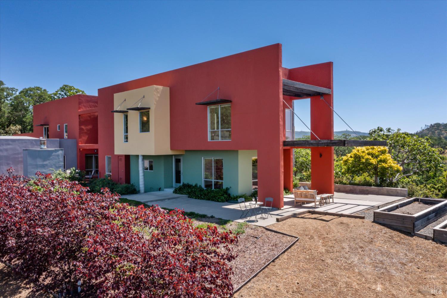 Detail Gallery Image 12 of 54 For 48 Longhorn Ridge Rd, Napa,  CA 94558 - 3 Beds | 3/1 Baths