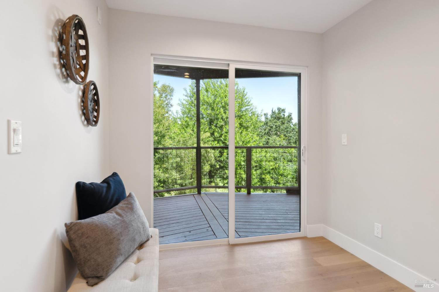 Detail Gallery Image 33 of 56 For 745 Redwood Rd, San Anselmo,  CA 94960 - 4 Beds | 3/1 Baths