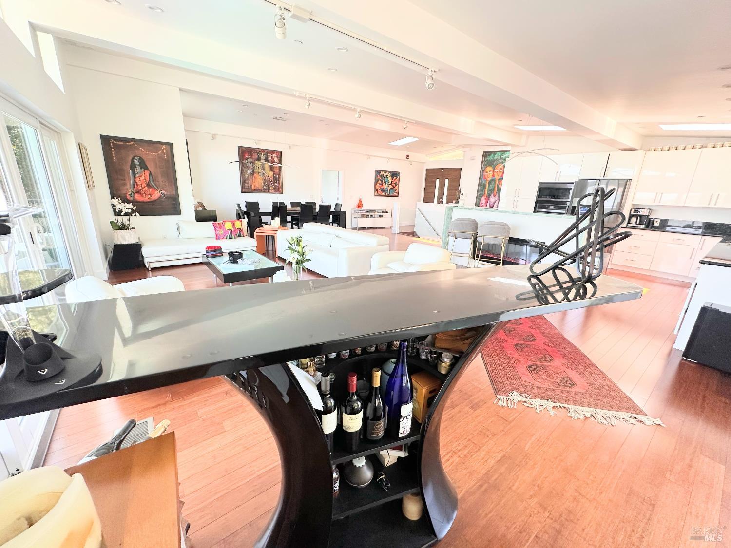 Detail Gallery Image 12 of 53 For 5148 E Paradise Dr, Corte Madera,  CA 94925 - 5 Beds | 5 Baths